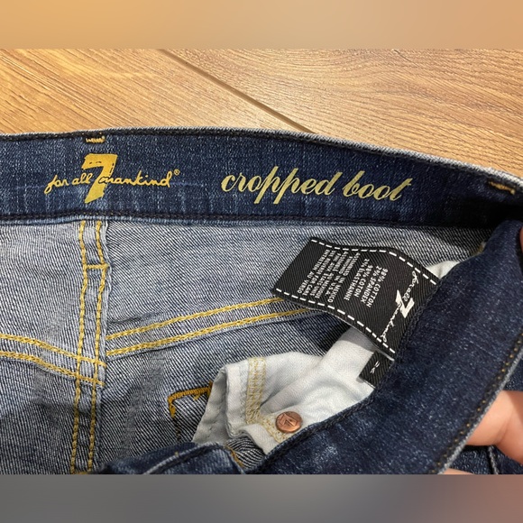 7 For All Mankind Cropped Boot Cut Raw Hem Medium Wash Designer Denim 26” - Picture 6 of 9